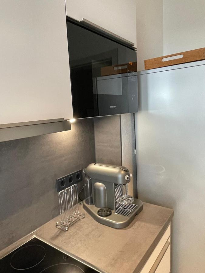 Schoene Grosse 4 Zimmer-Altbauwohnung Kiel Dış mekan fotoğraf