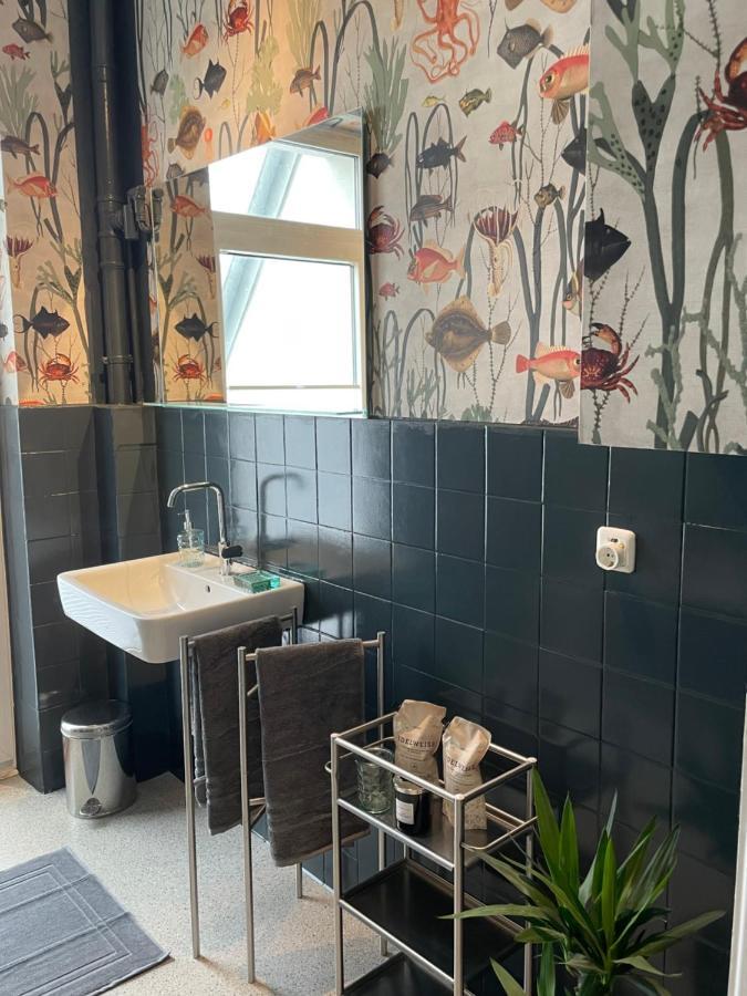 Schoene Grosse 4 Zimmer-Altbauwohnung Kiel Dış mekan fotoğraf
