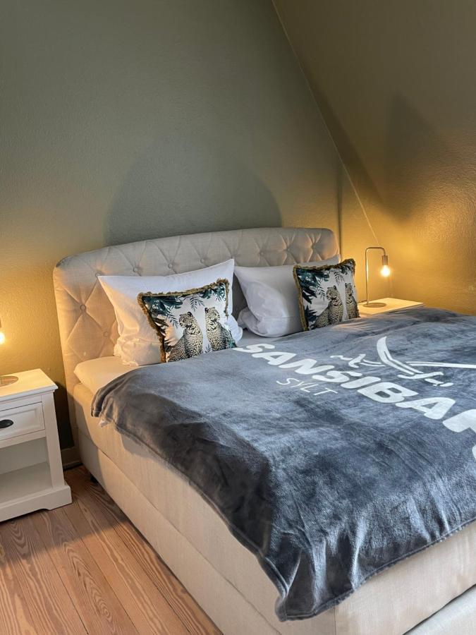 Schoene Grosse 4 Zimmer-Altbauwohnung Kiel Dış mekan fotoğraf